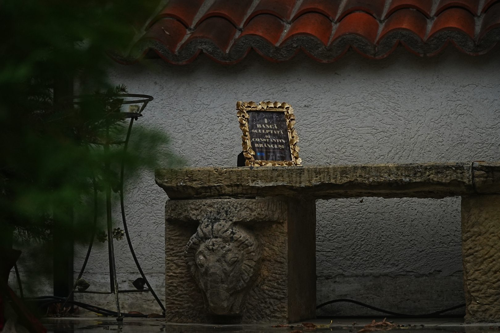 Art. History. Experience. – Eleganța unui cigar lounge bucurești în Casa Tătărăscu